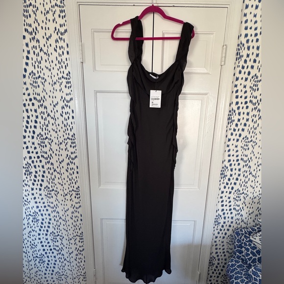 Princess Polly Dresses & Skirts - Princess Polly Elegant Black Long Sleeveless Dress size 6 NWT